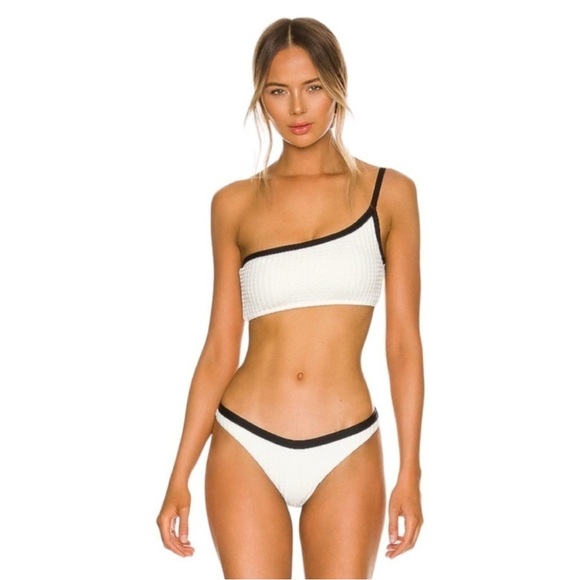 L*Space Axel Top NWT - Picture 4 of 8